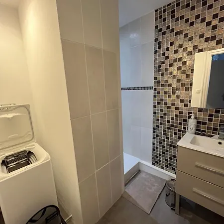 Spacieux T3 Moderne Avec Balcon 6 Pers, Hyper Centre Appartement *